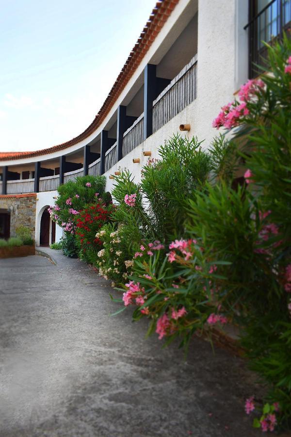 Logis Hotel Restaurant Le Top Du Roulier Capendu Exterior photo