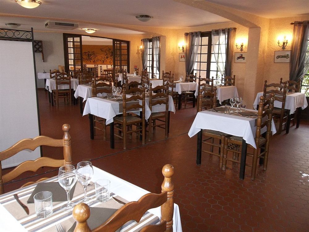 Logis Hotel Restaurant Le Top Du Roulier Capendu Exterior photo