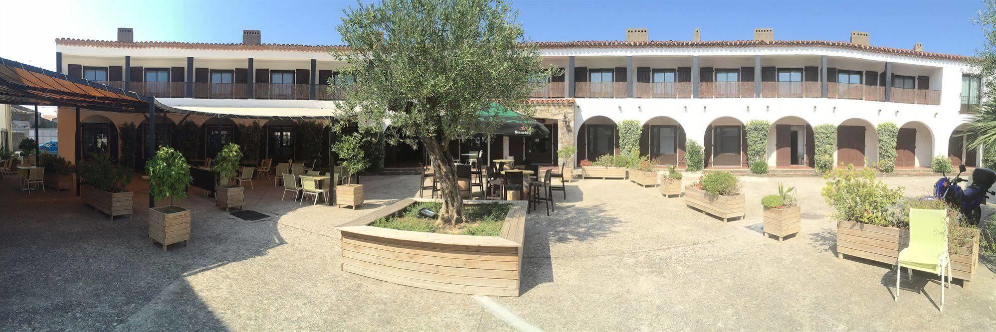Logis Hotel Restaurant Le Top Du Roulier Capendu Exterior photo